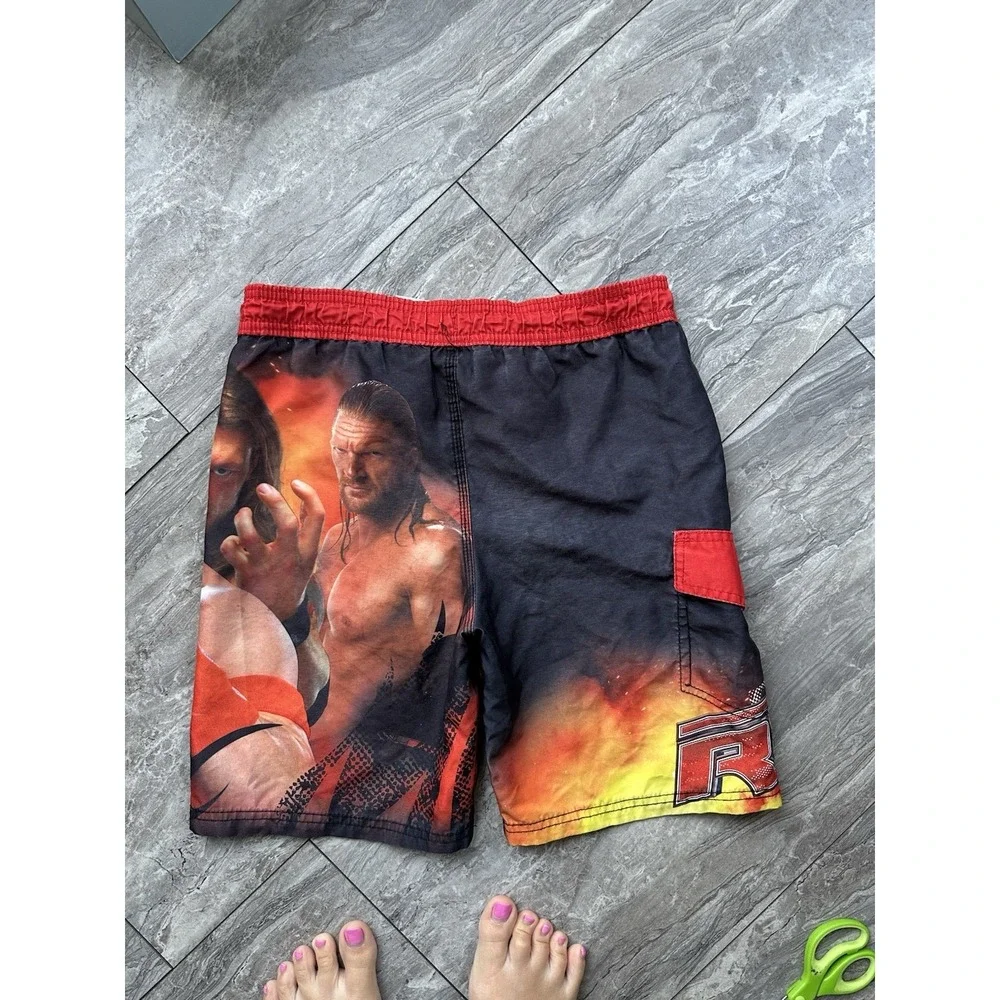 Boy's WWE Raw Mesh Lined Cargo Swim Trunks Size Medium Wrestling Cena Triple